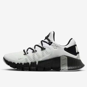 Nike free Metcon 4 white premium size 7.5 women’s NWB